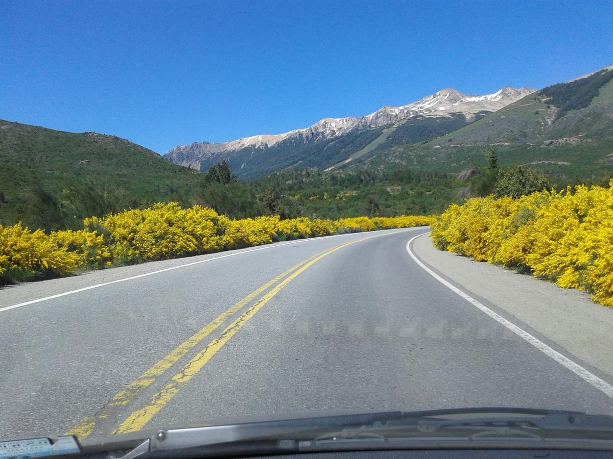 Hostal El Koru San Carlos de Bariloche Exteriör bild